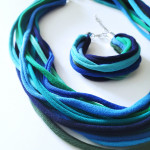 Textil sokszálas ékszerszett fém záródással 2 - Fabric multistrand necklace BASIC
