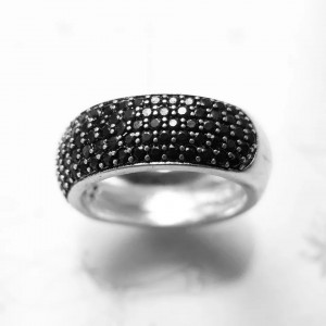 Dazzling Silver-Plated Ring with Black Cubic Zirconia | Luxurious Elegance